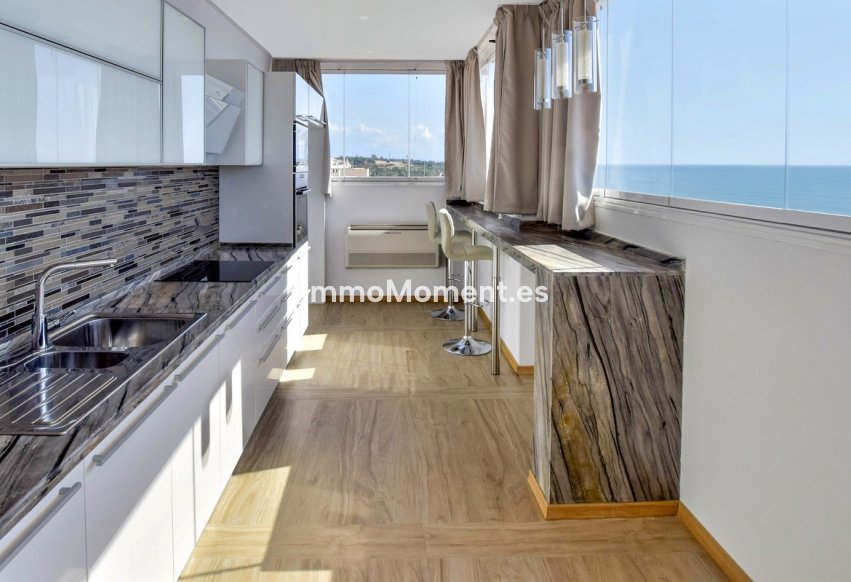 Wiederverkauf - Wohnung - Estepona  - Estepona Centro