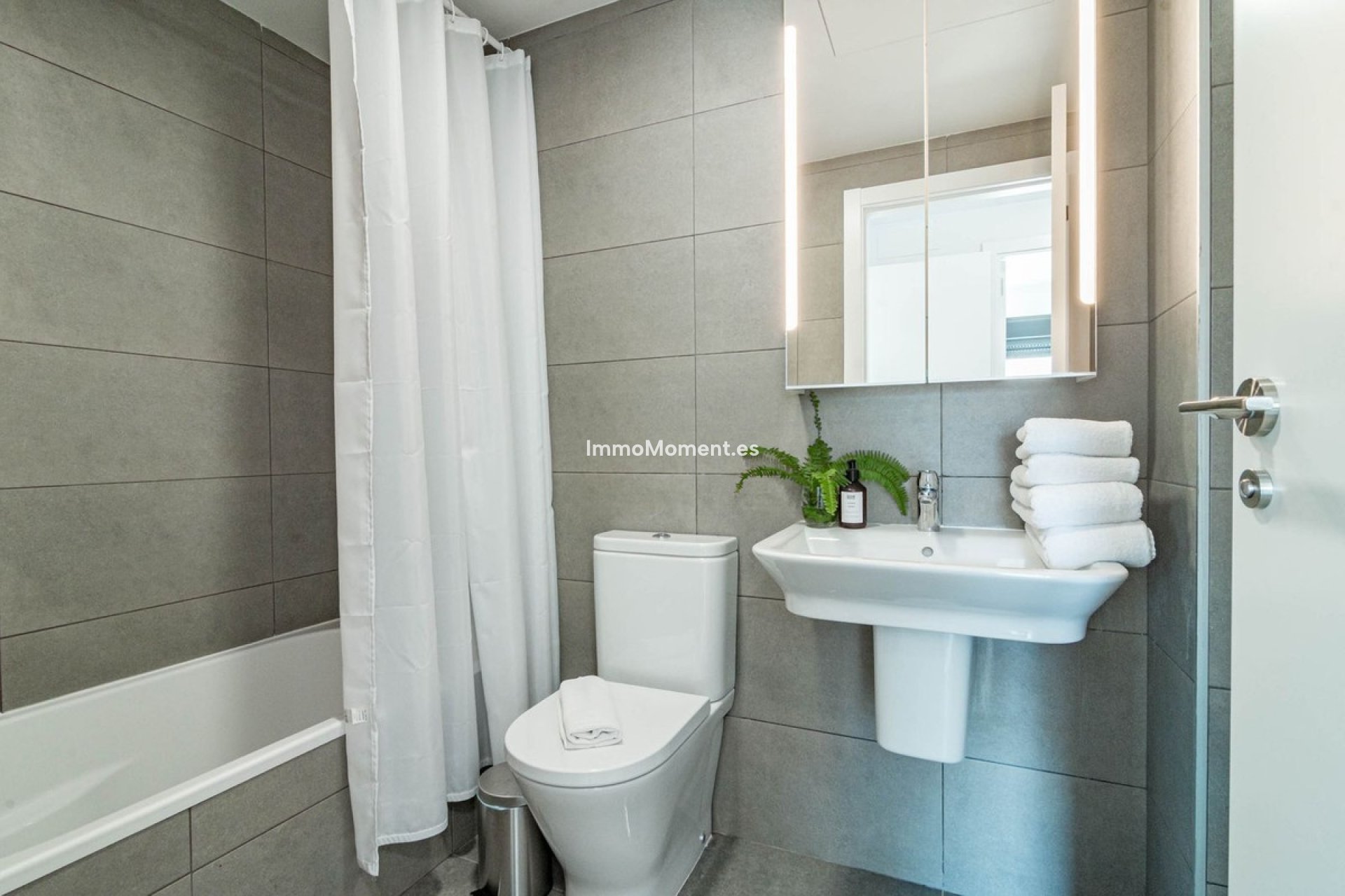 Wiederverkauf - Wohnung - Estepona  - Estepona Centro