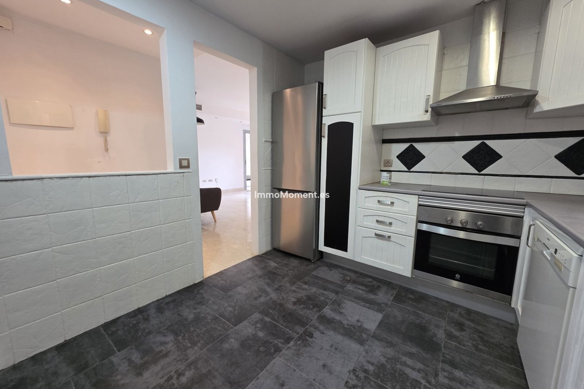 Wiederverkauf - Wohnung - Estepona  - Estepona Centro