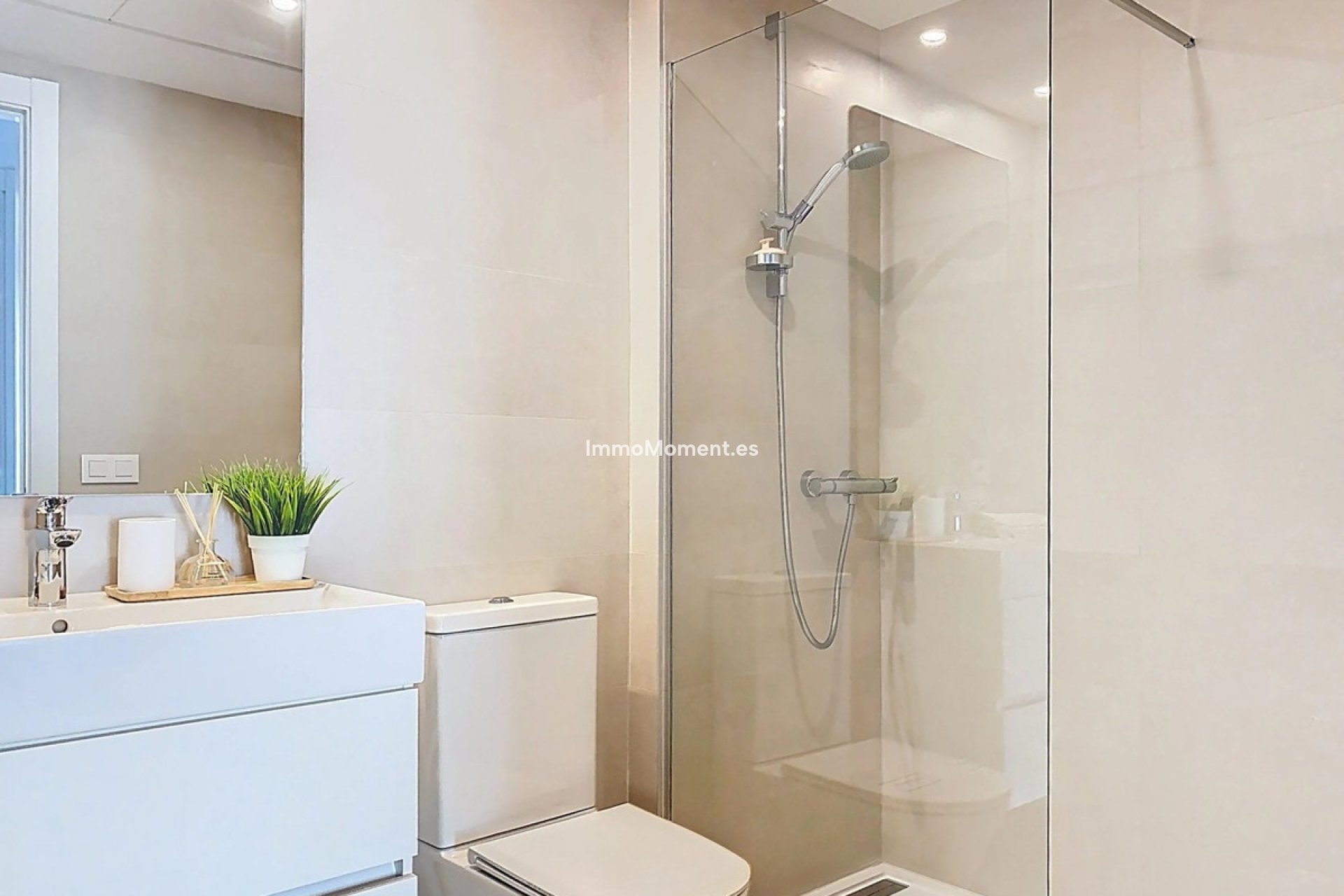 Wiederverkauf - Wohnung - Estepona  - Estepona Centro