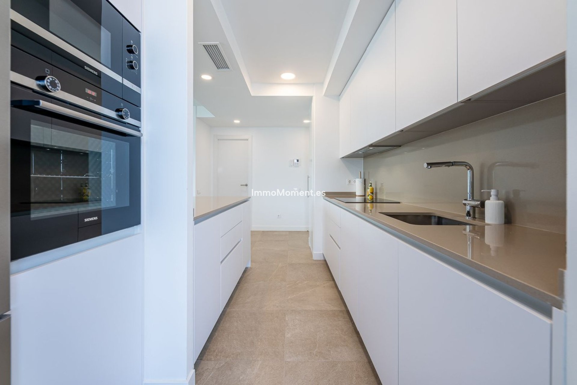 Wiederverkauf - Wohnung - Estepona  - Estepona Centro