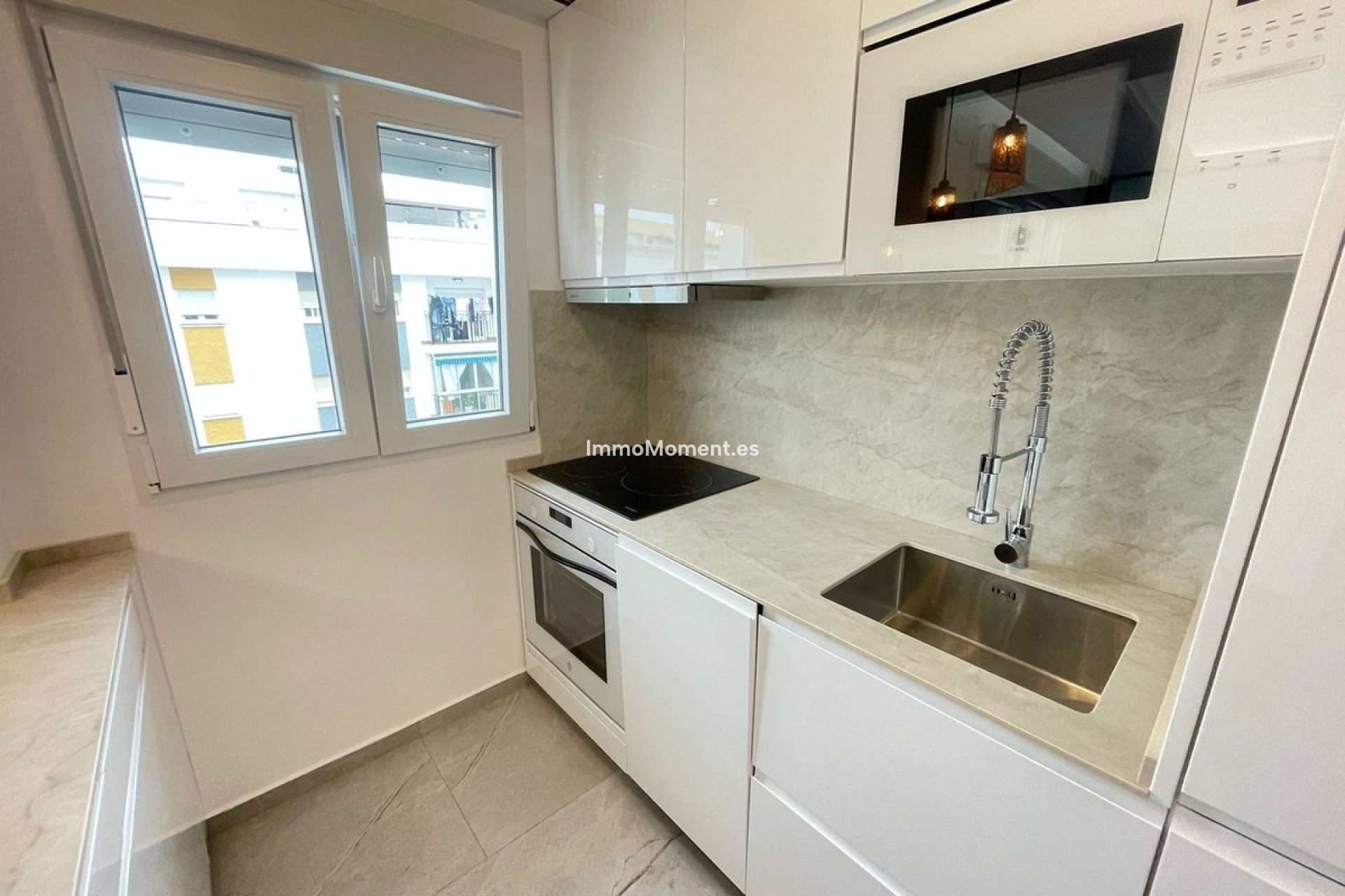 Wiederverkauf - Wohnung - Estepona  - Estepona Centro