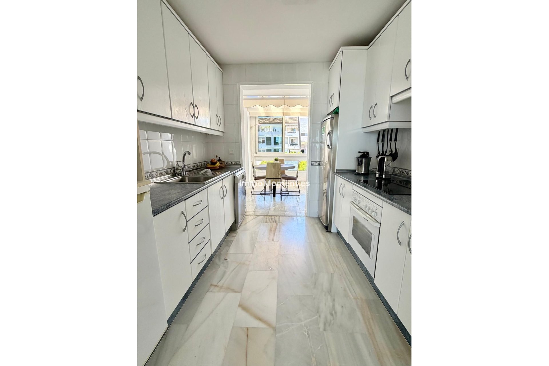 Wiederverkauf - Wohnung - Estepona  - Estepona Centro