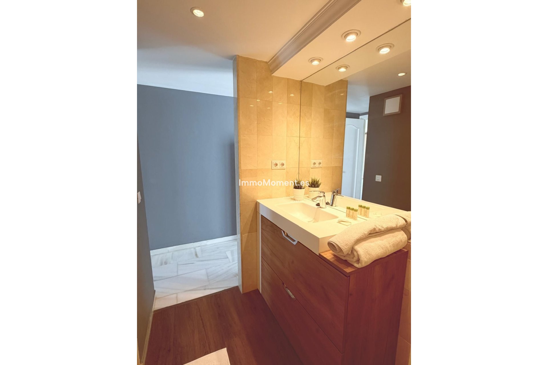Wiederverkauf - Wohnung - Estepona  - Estepona Centro