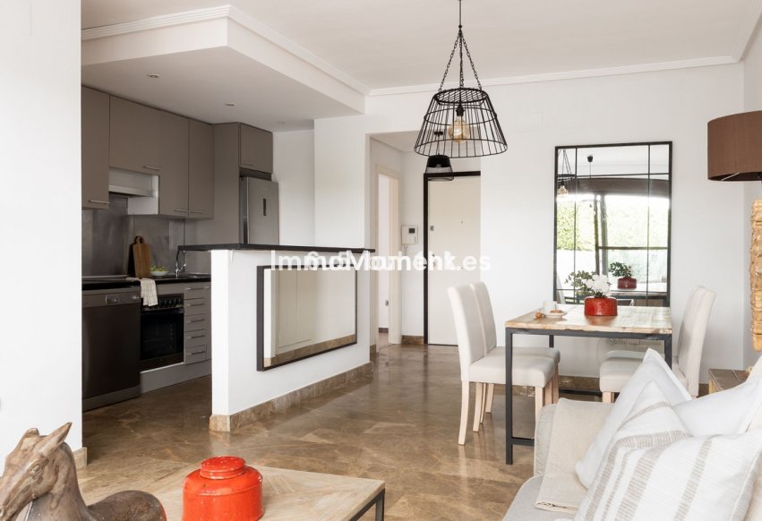 Wiederverkauf - Wohnung - Estepona  - Estepona Centro