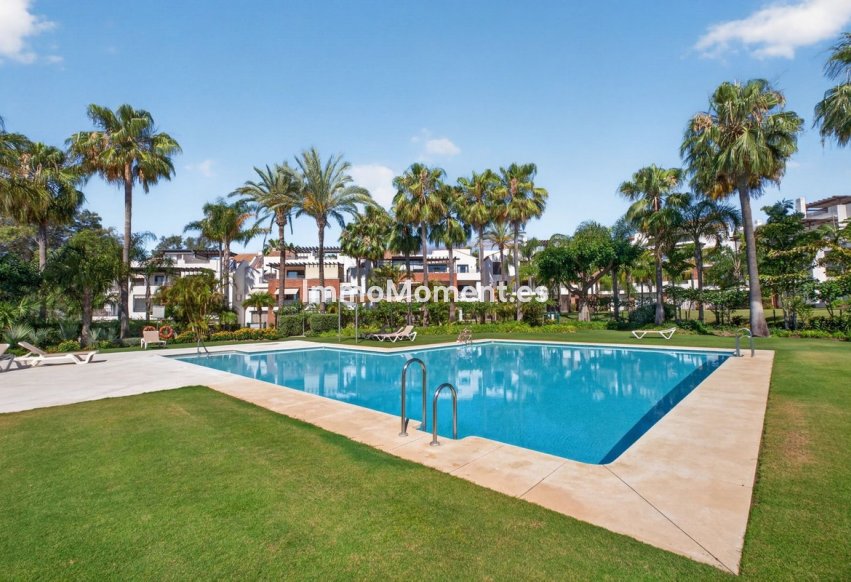 Wiederverkauf - Wohnung - Estepona  - Estepona Centro