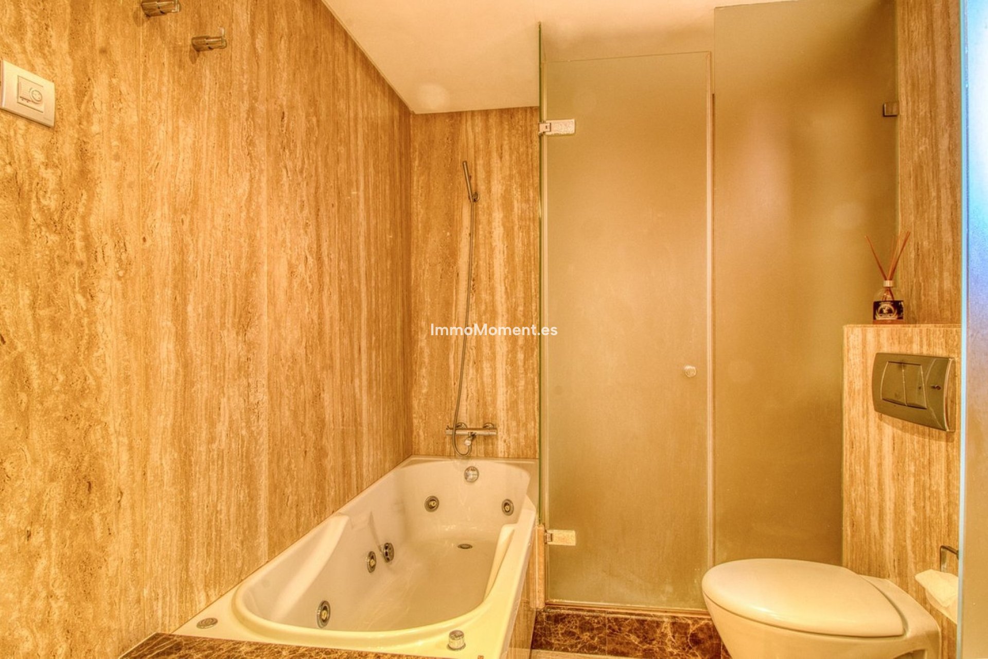 Wiederverkauf - Wohnung - Estepona  - Estepona Centro