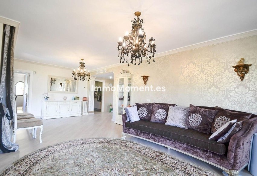 Wiederverkauf - Wohnung - Estepona  - Estepona Centro