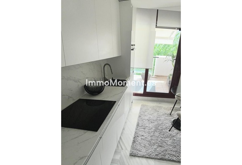 Wiederverkauf - Wohnung - Estepona  - Selwo