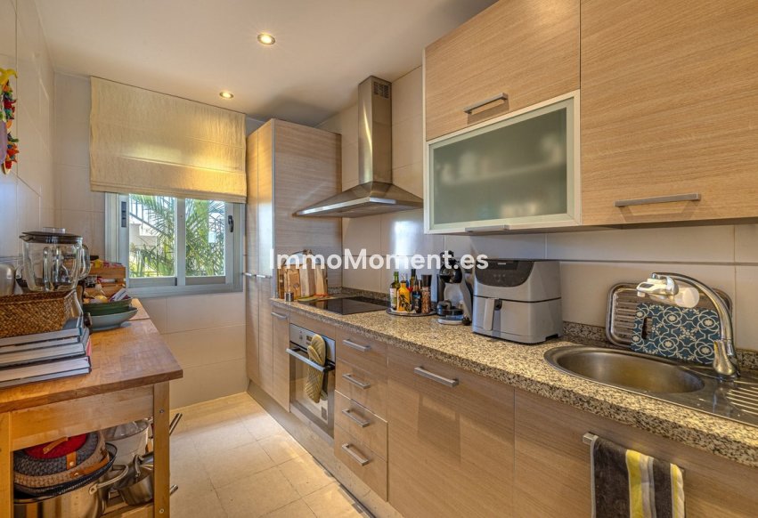 Wiederverkauf - Wohnung - Estepona  - Selwo