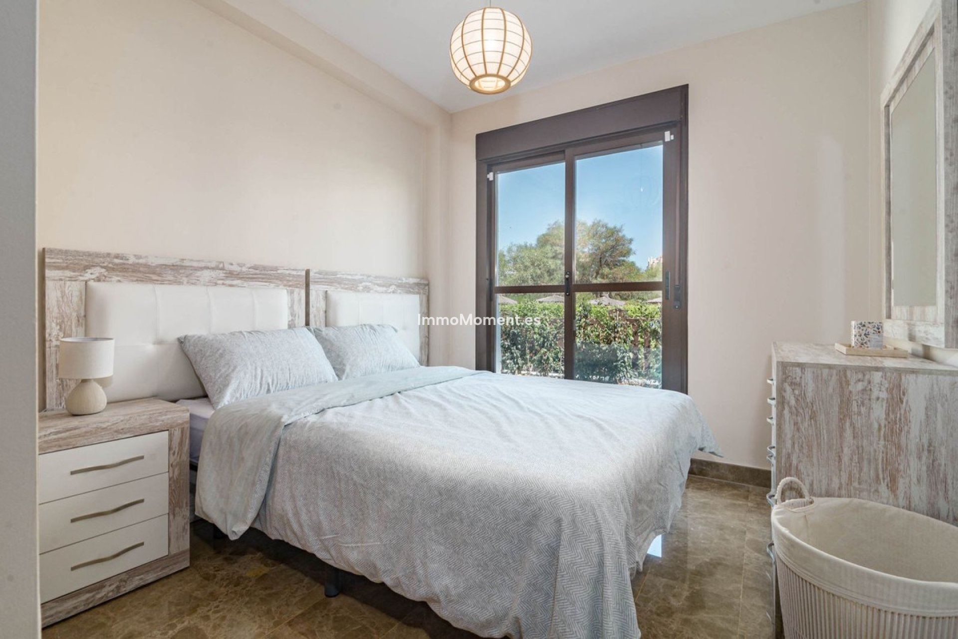 Wiederverkauf - Wohnung - Estepona  - Selwo