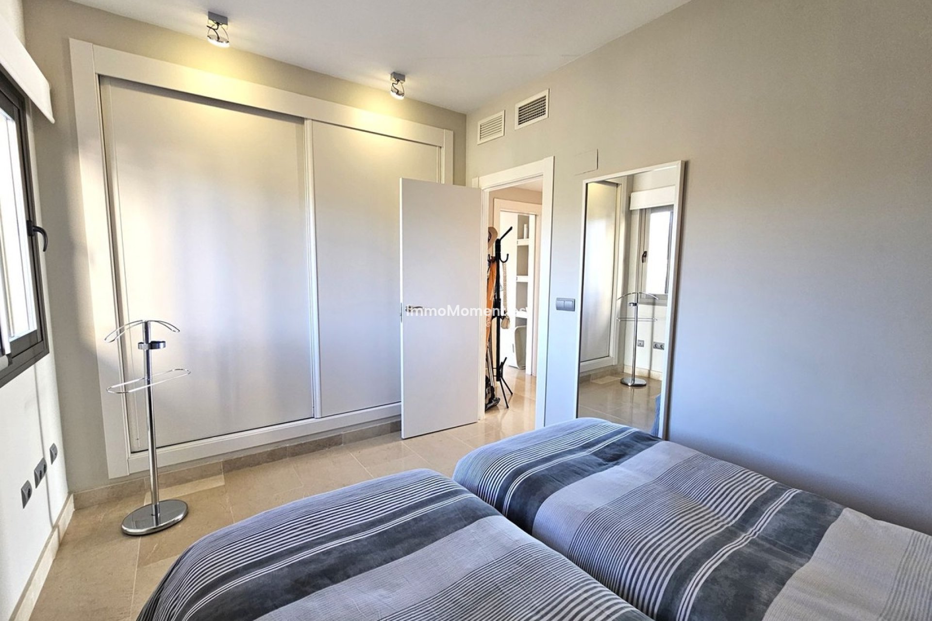 Wiederverkauf - Wohnung - Estepona  - Selwo