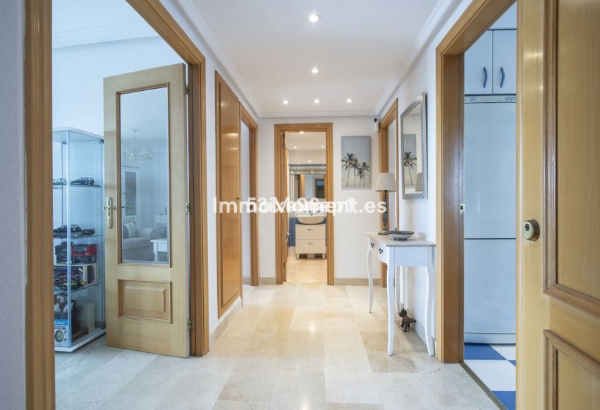 Wiederverkauf - Wohnung - Estepona  - Selwo