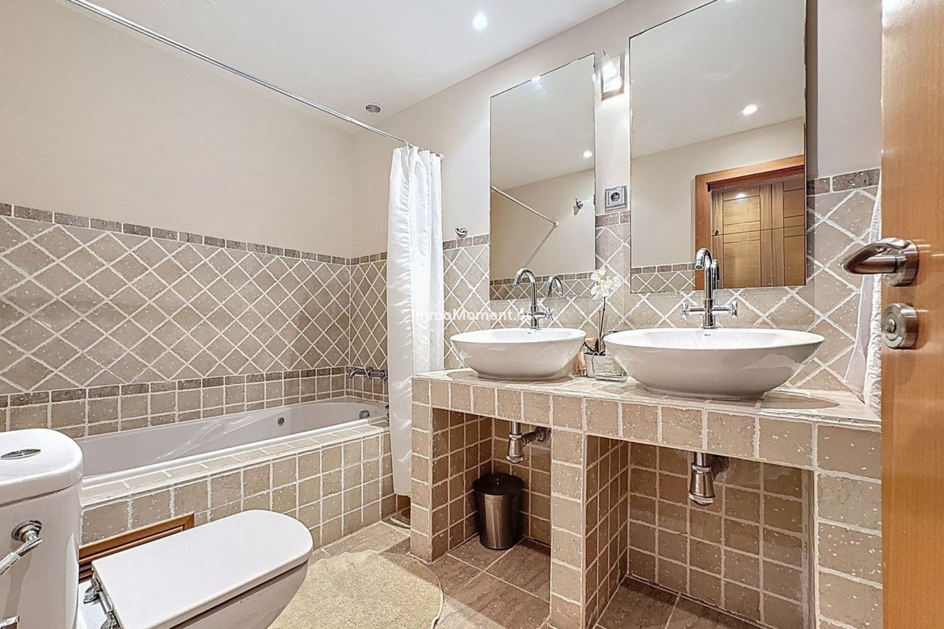 Wiederverkauf - Wohnung - Estepona  - Selwo