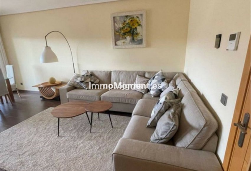 Wiederverkauf - Wohnung - Estepona  - Selwo