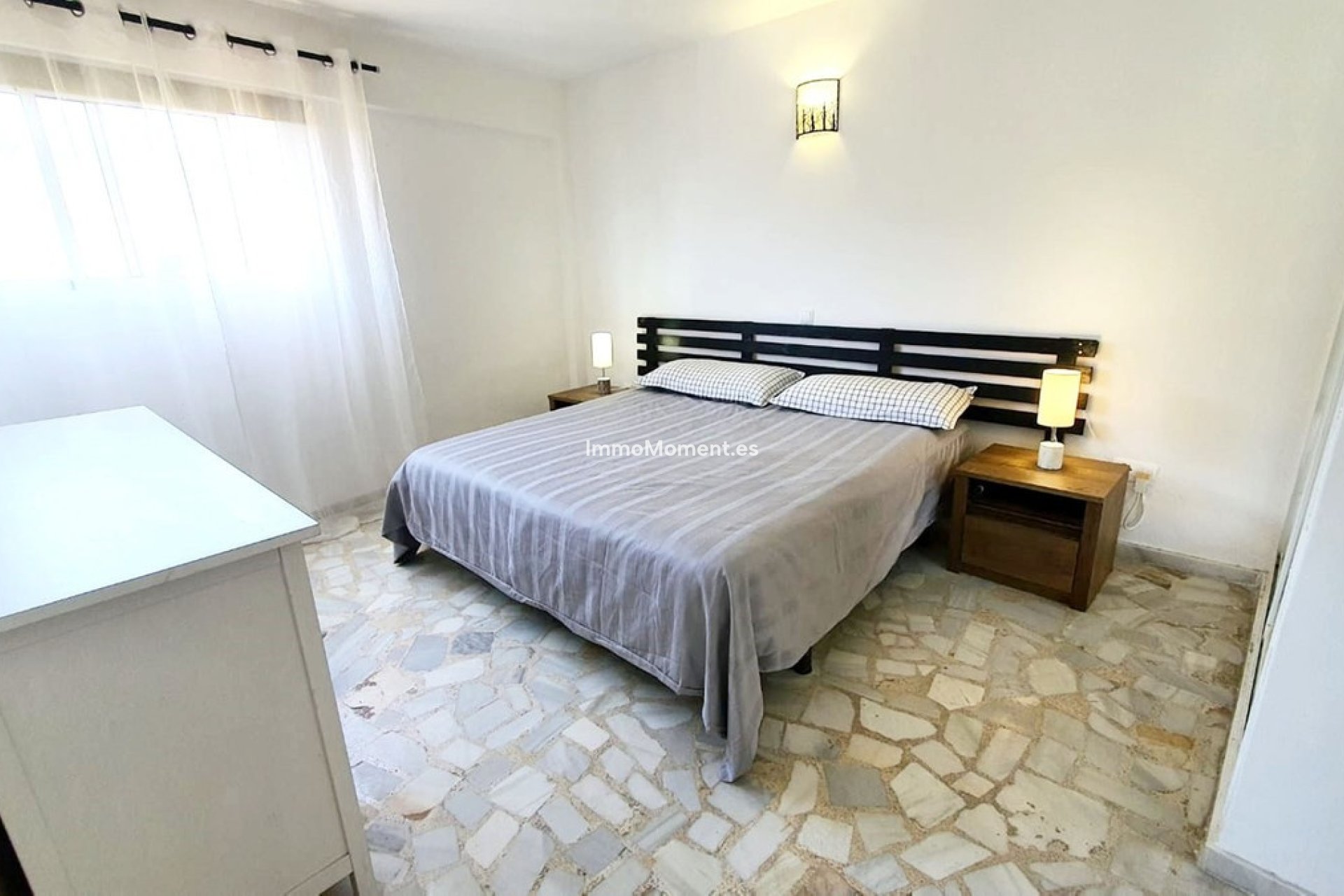 Wiederverkauf - Wohnung - Fuengirola - Carvajal
