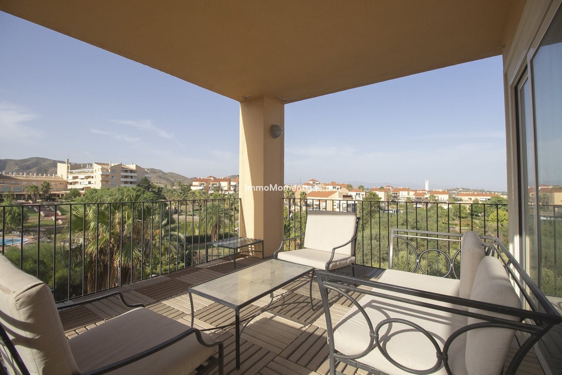 Wiederverkauf - Wohnung -   Inländisch - Alhaurín de la Torre