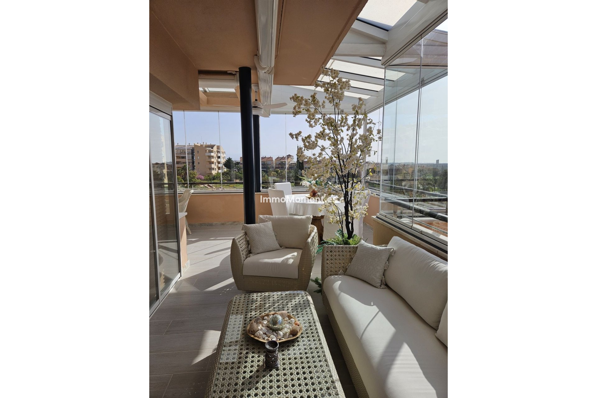 Wiederverkauf - Wohnung -   Inländisch - Alhaurín de la Torre