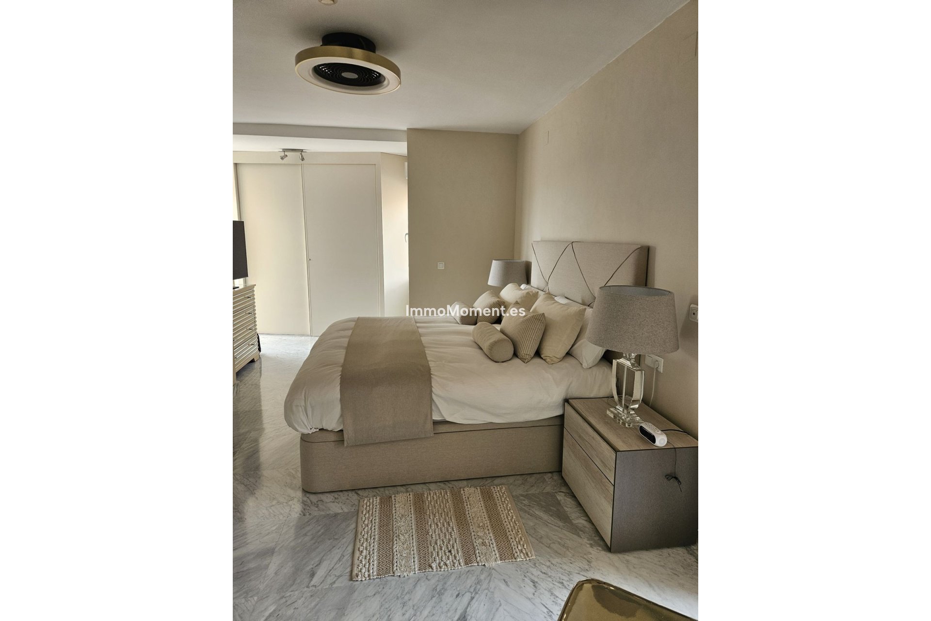 Wiederverkauf - Wohnung -   Inländisch - Alhaurín de la Torre