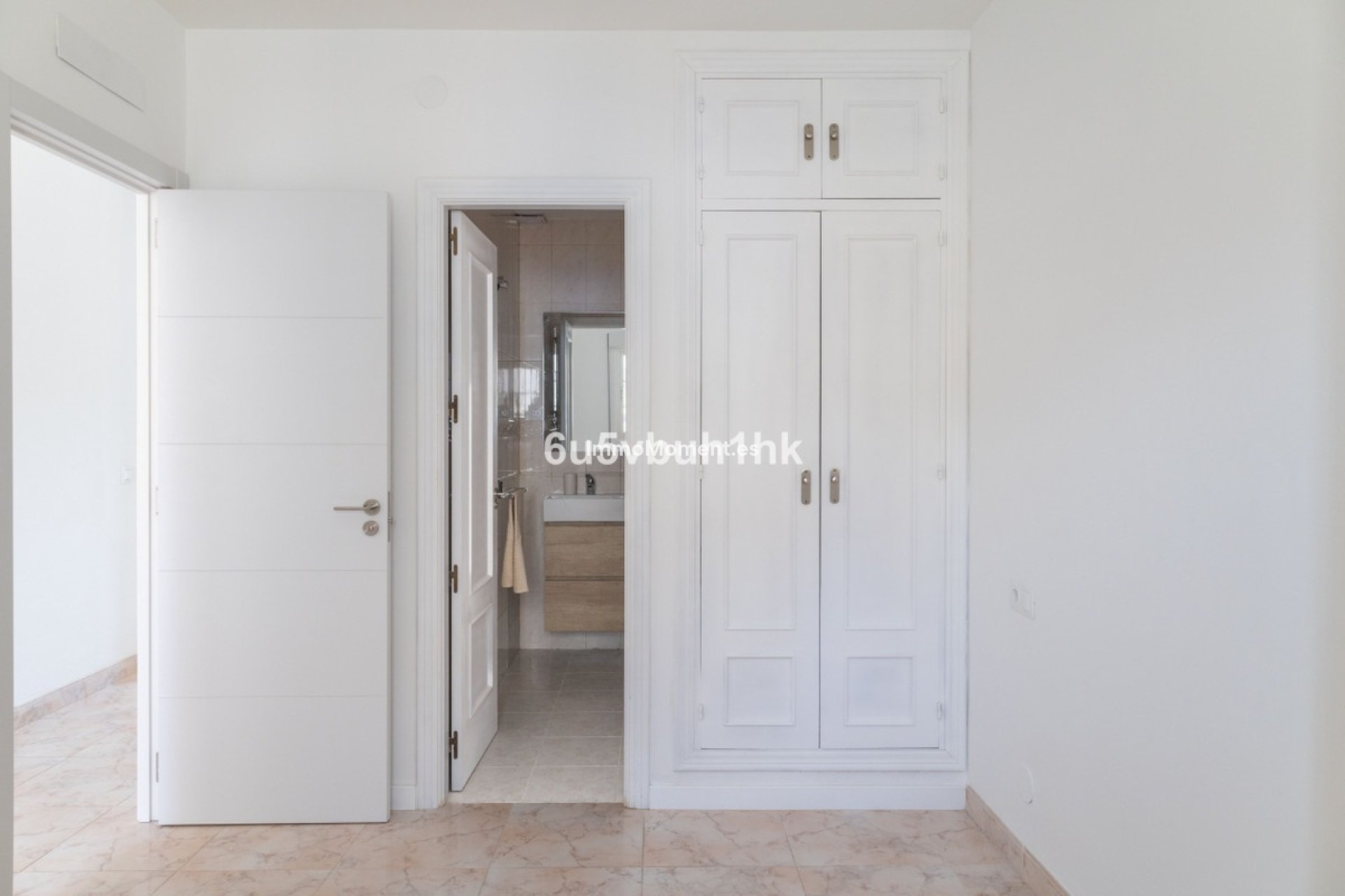 Wiederverkauf - Wohnung -   Inländisch - Alhaurín de la Torre