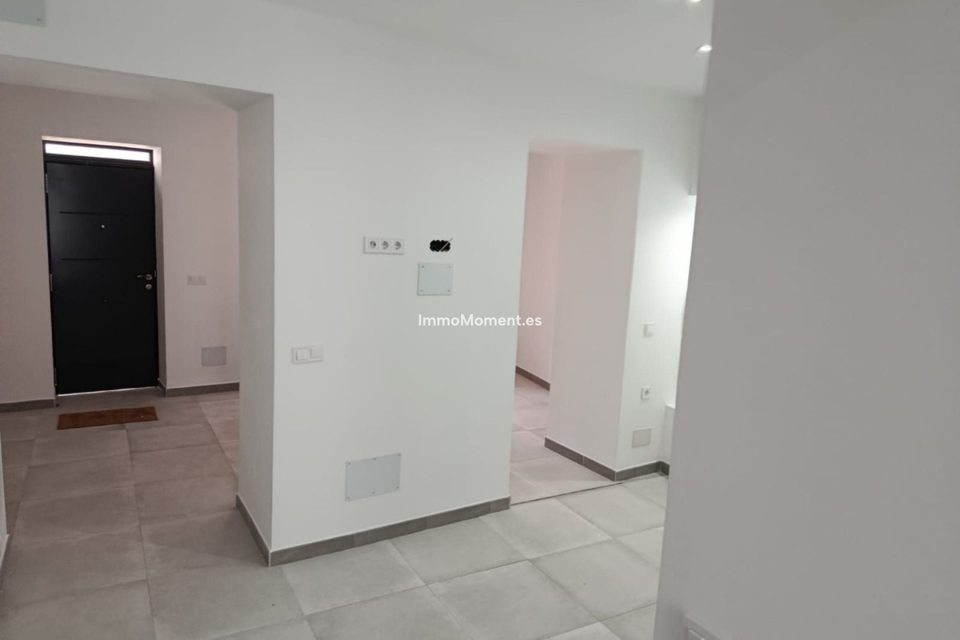 Wiederverkauf - Wohnung -   Inländisch - Alhaurín el Grande Centro