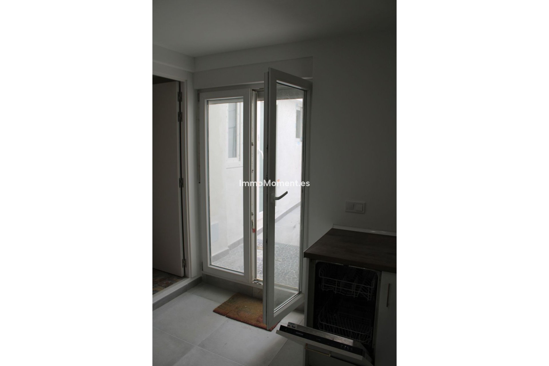 Wiederverkauf - Wohnung -   Inländisch - Alhaurín el Grande Centro