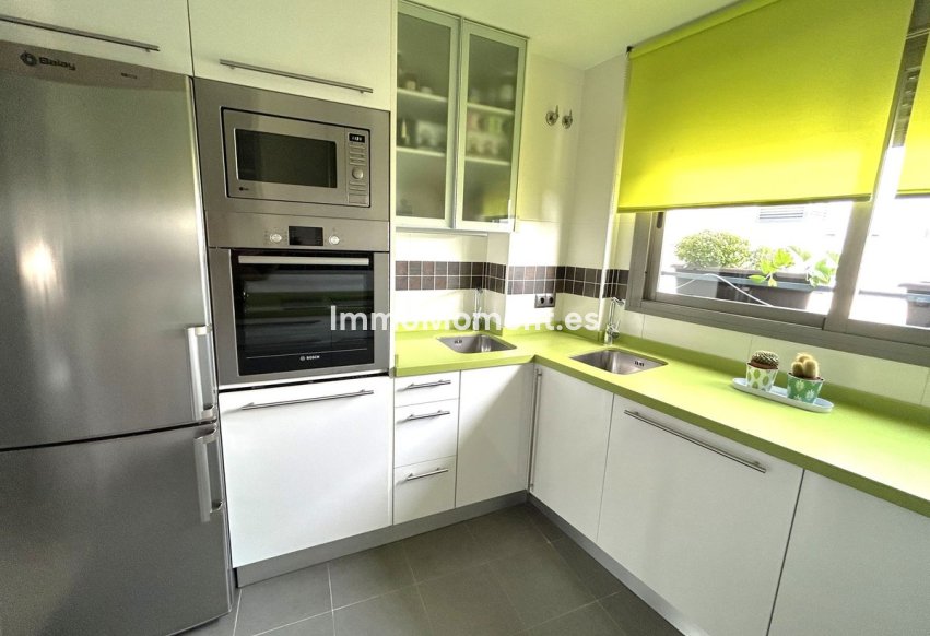 Wiederverkauf - Wohnung -   Inländisch - Alhaurín el Grande Centro