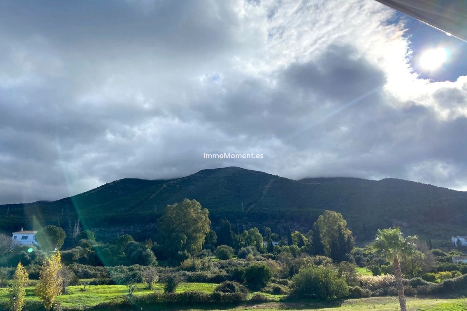 Wiederverkauf - Wohnung -   Inländisch - Alhaurín el Grande Centro