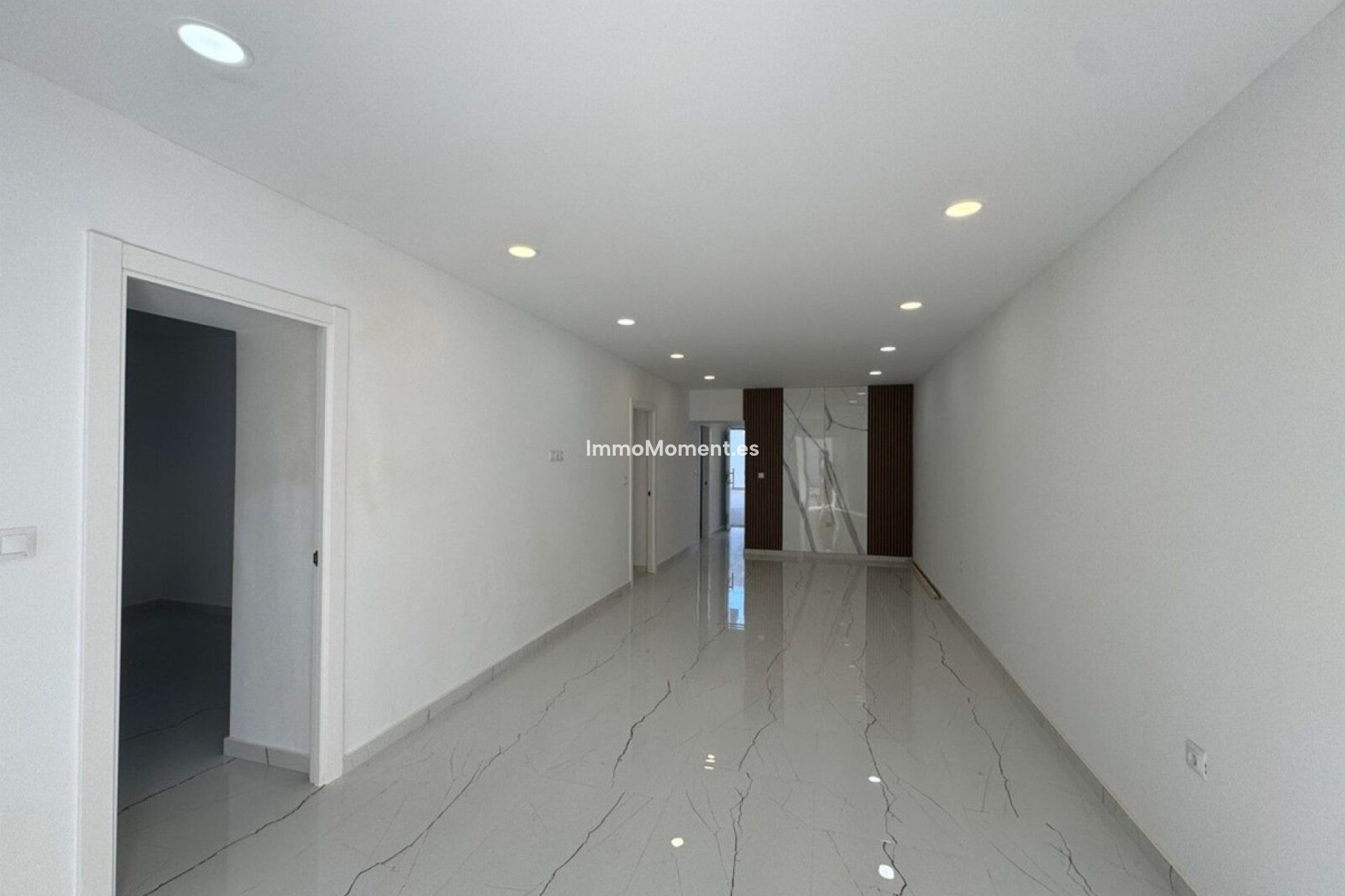 Wiederverkauf - Wohnung -   Inländisch - Alhaurín el Grande Centro