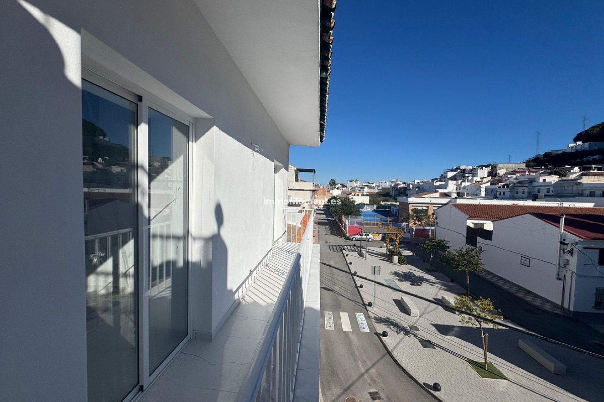 Wiederverkauf - Wohnung -   Inländisch - Alhaurín el Grande Centro