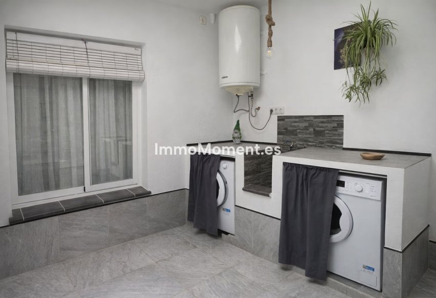 Wiederverkauf - Wohnung -   Inländisch - Alhaurín el Grande Centro