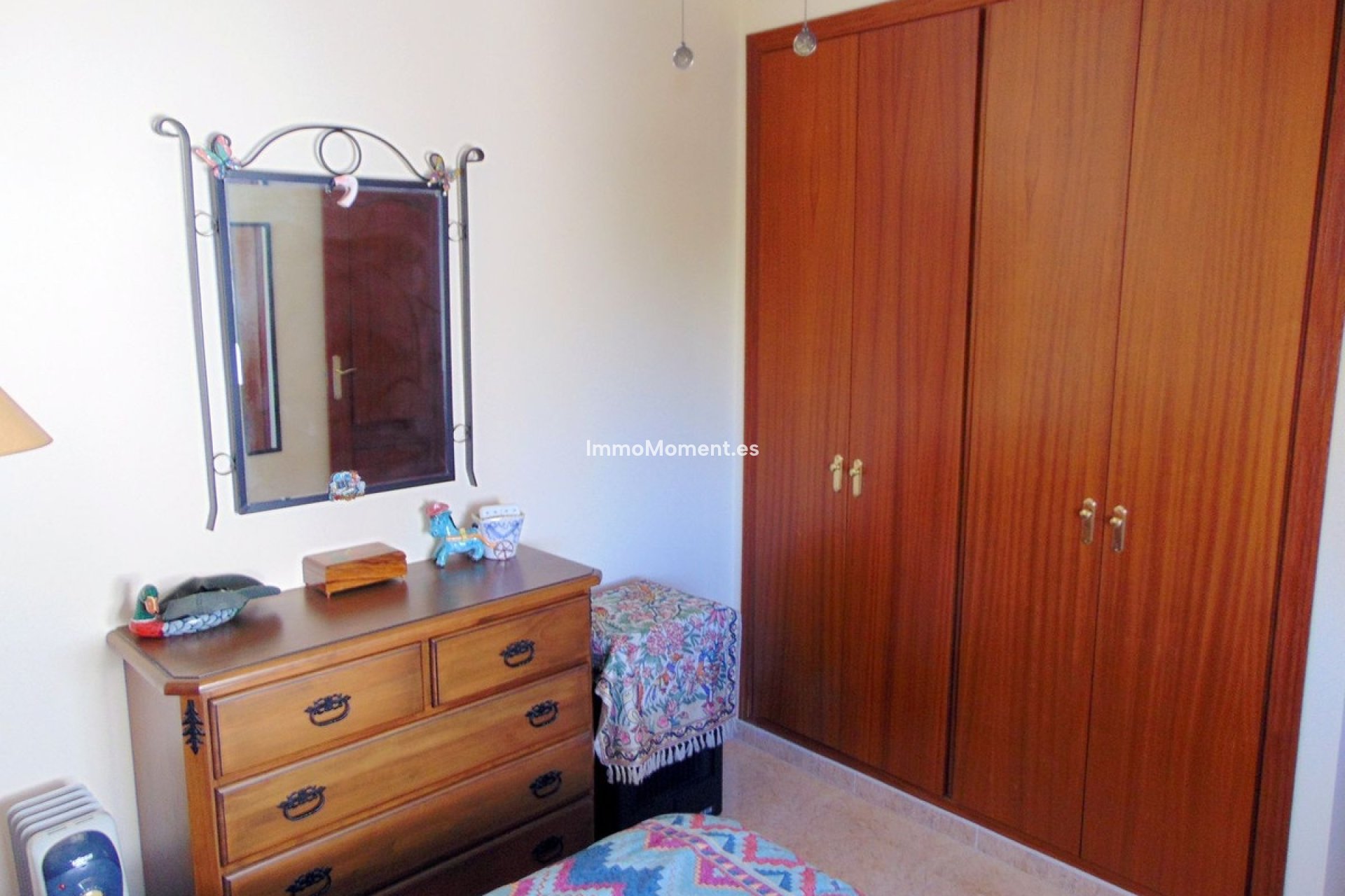 Wiederverkauf - Wohnung -   Inländisch - Alhaurín el Grande Centro