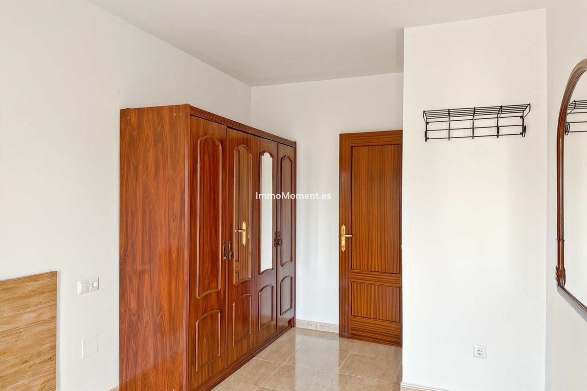 Wiederverkauf - Wohnung -   Inländisch - Almogía