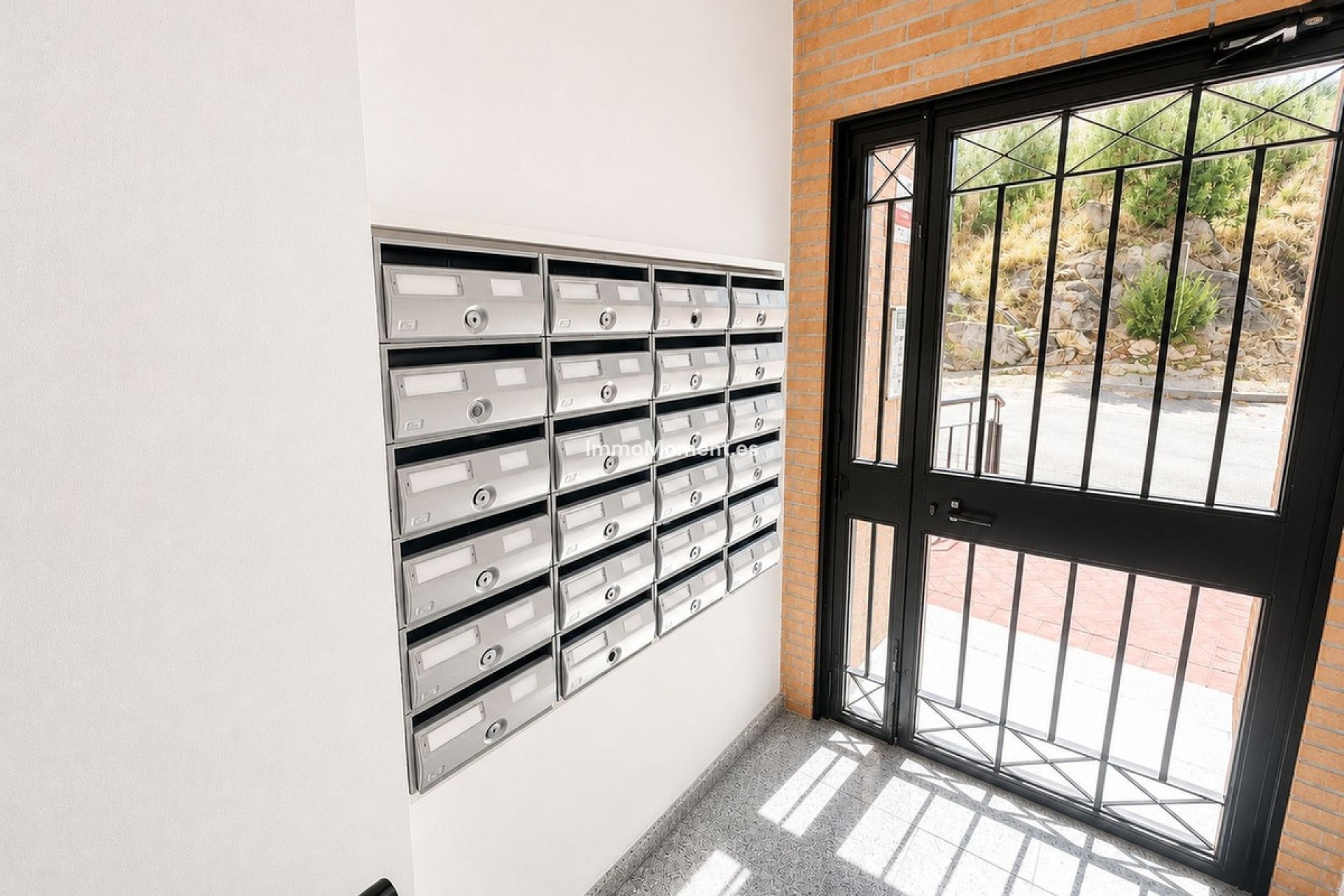 Wiederverkauf - Wohnung -   Inländisch - Guaro