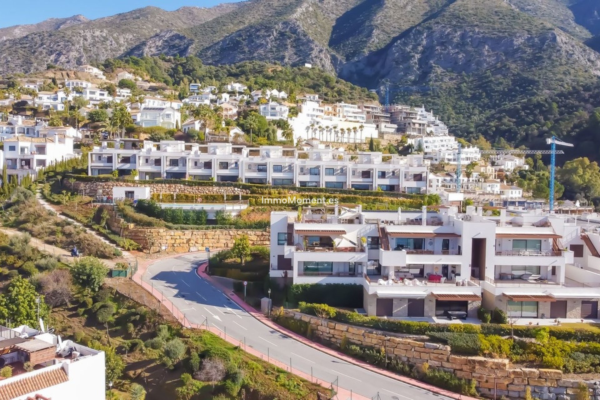 Wiederverkauf - Wohnung -   Inländisch - Istán