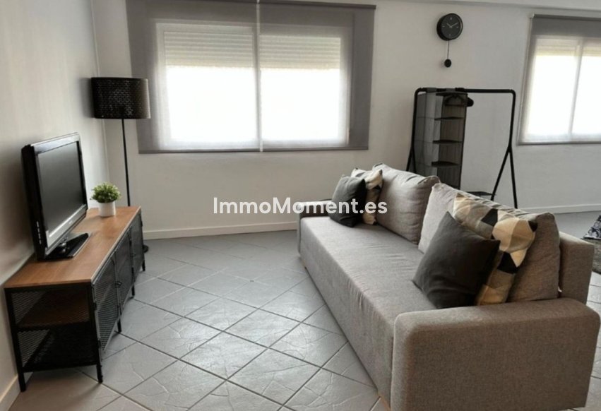Wiederverkauf - Wohnung -   Inländisch - Monda
