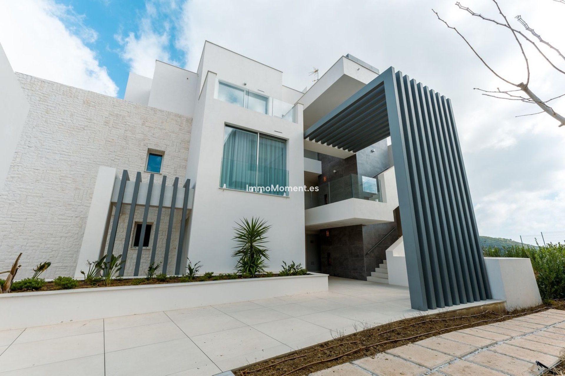 Wiederverkauf - Wohnung -   Inländisch - Ojén