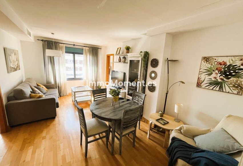 Wiederverkauf - Wohnung - Málaga - Perchel Sur