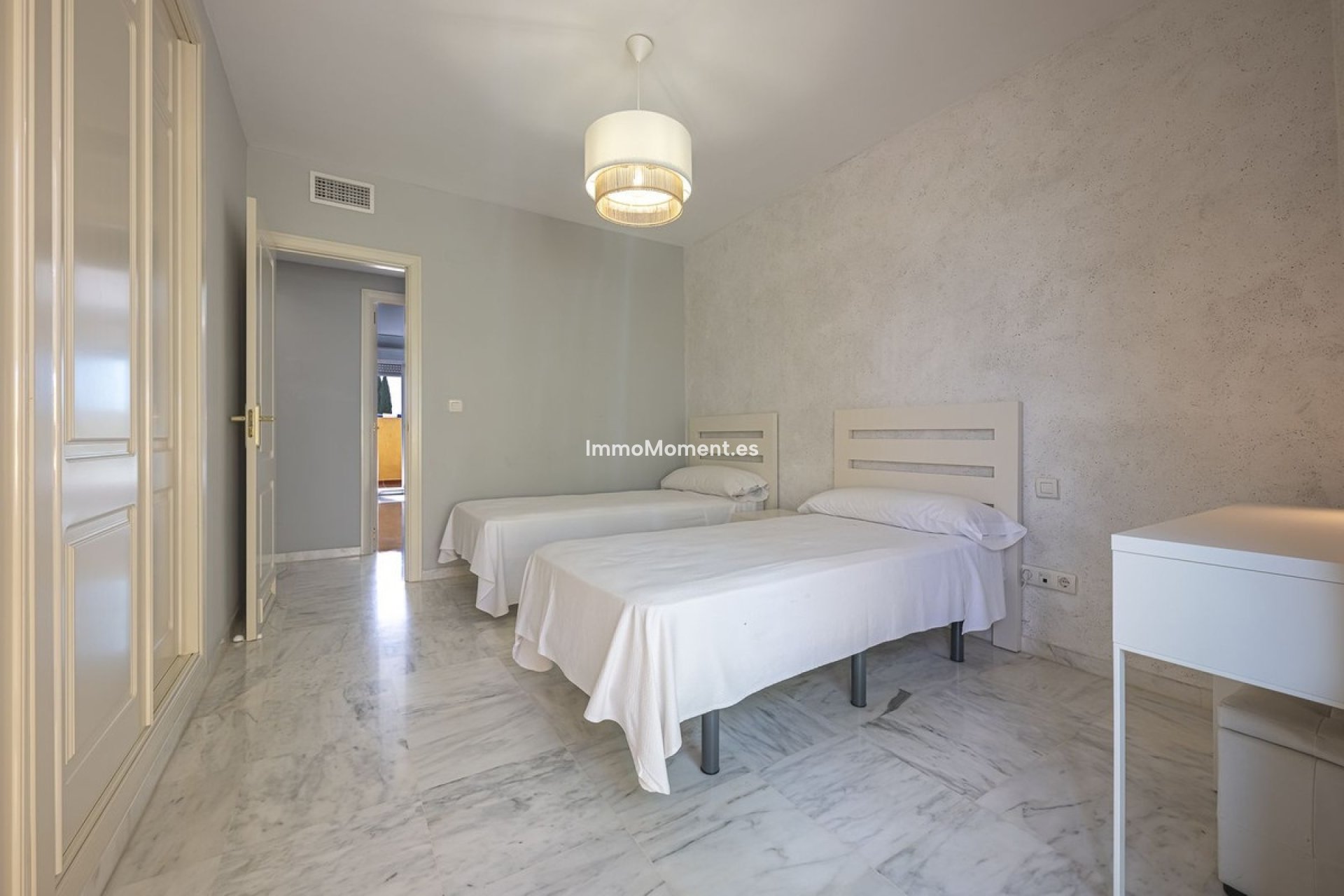 Wiederverkauf - Wohnung - Marbella - Bahía de Marbella