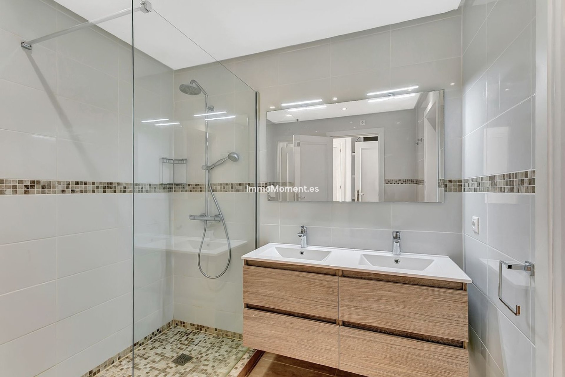 Wiederverkauf - Wohnung - Marbella - Elviria