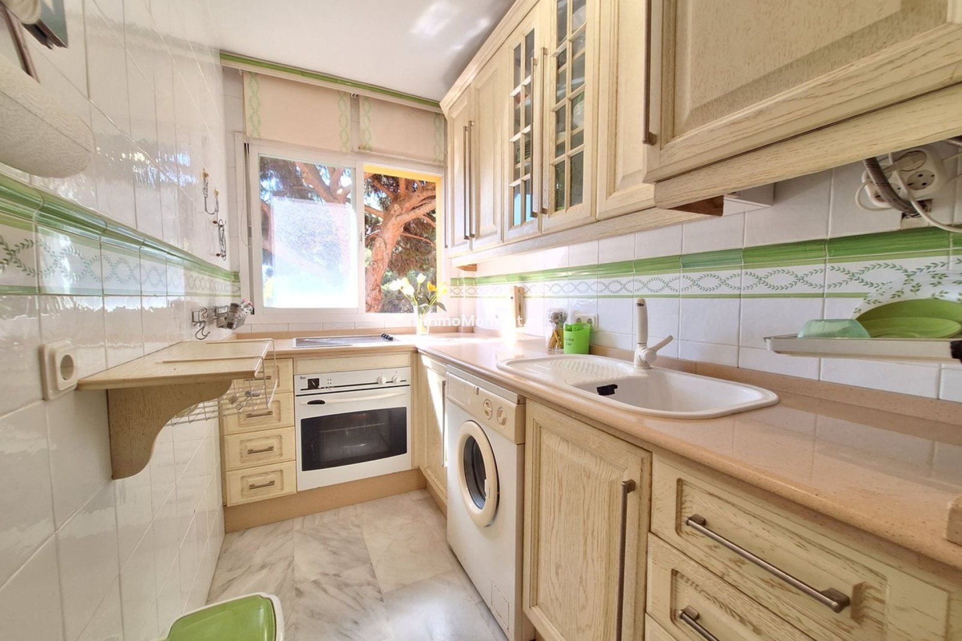 Wiederverkauf - Wohnung - Marbella - Elviria