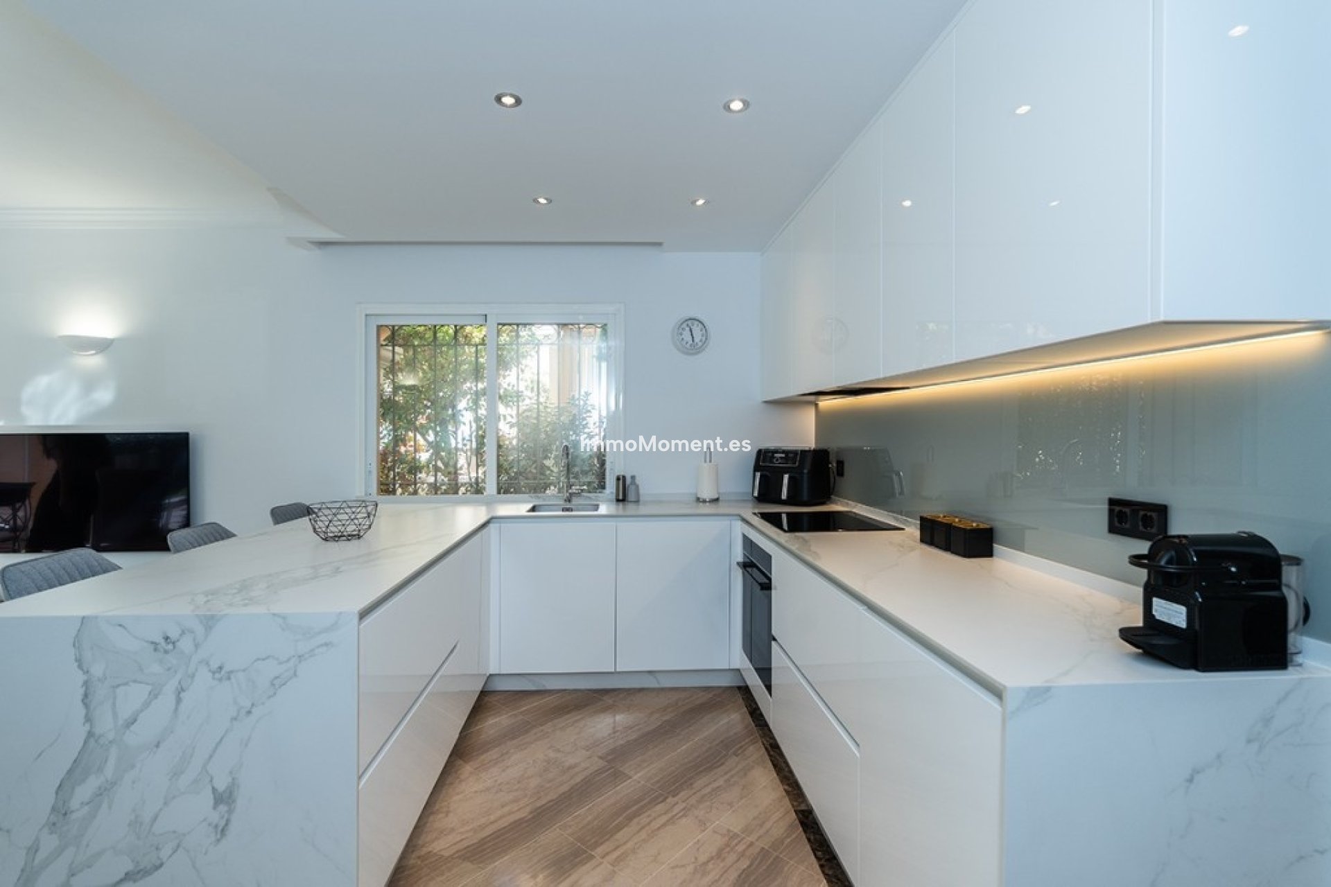 Wiederverkauf - Wohnung - Marbella - Elviria