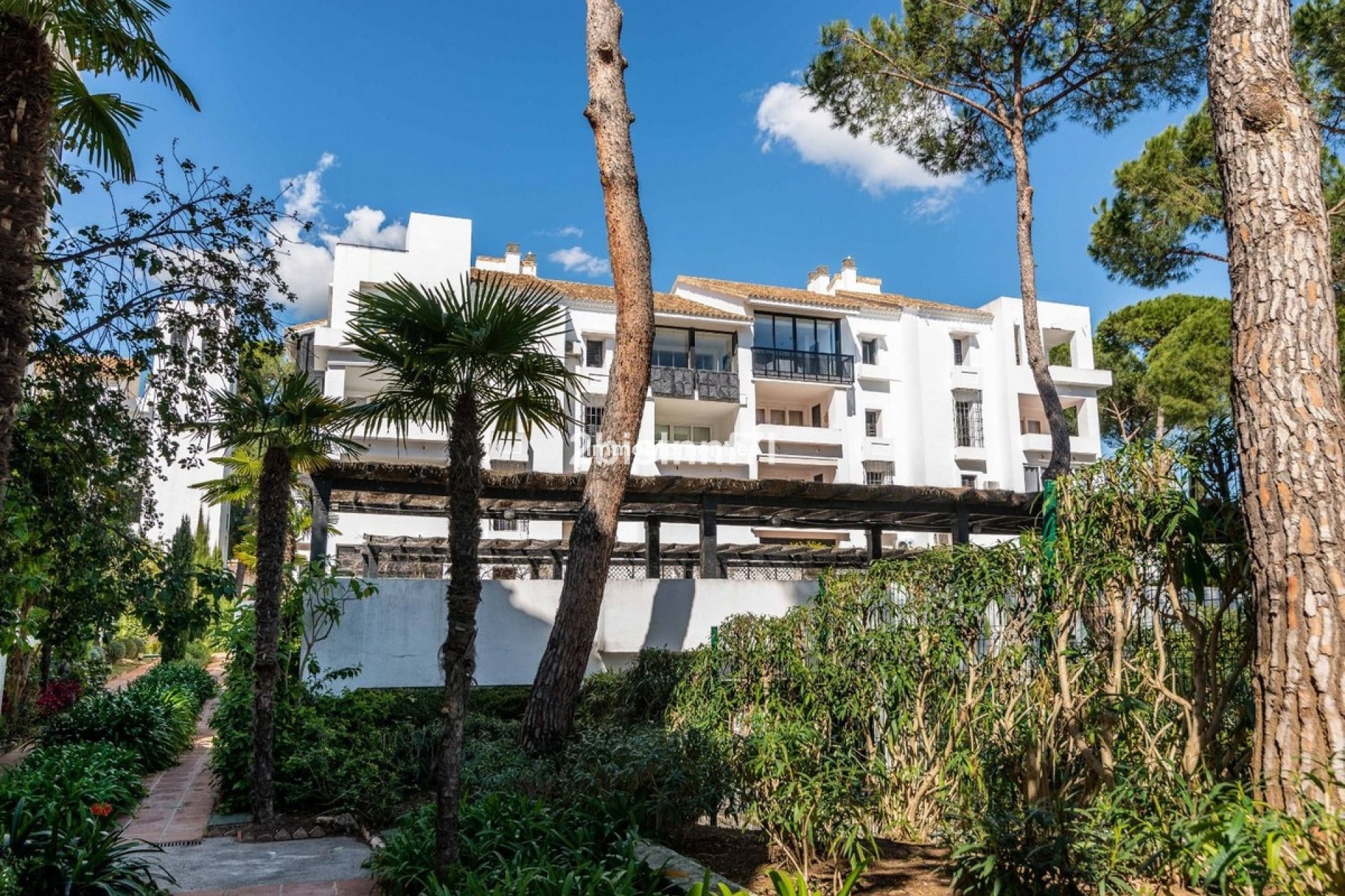 Wiederverkauf - Wohnung - Marbella - Elviria