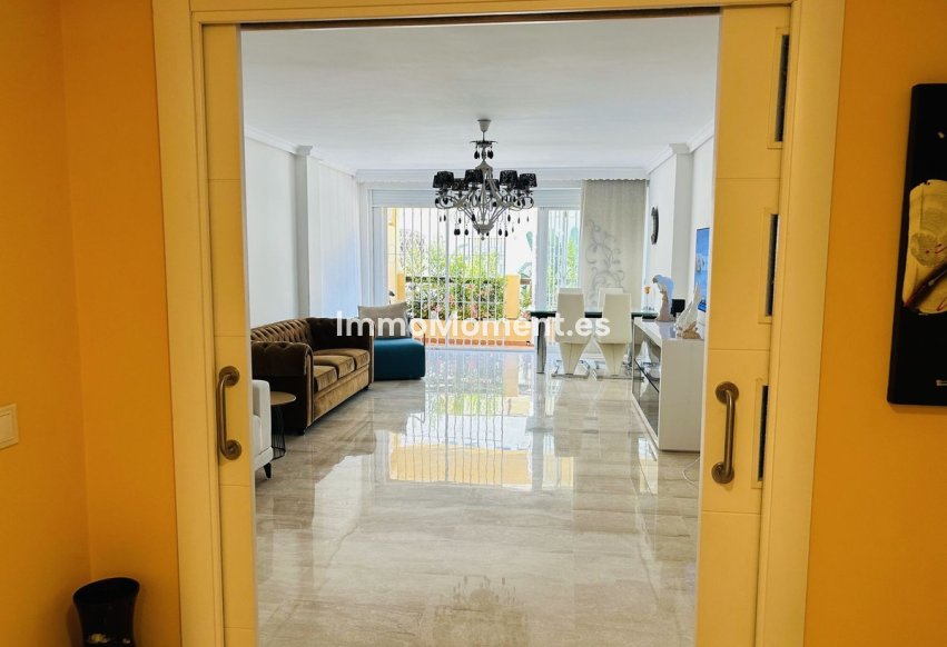 Wiederverkauf - Wohnung - Marbella - Elviria