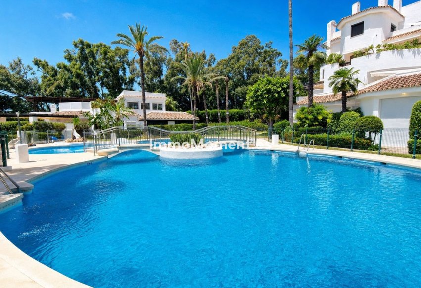 Wiederverkauf - Wohnung - Marbella - Elviria