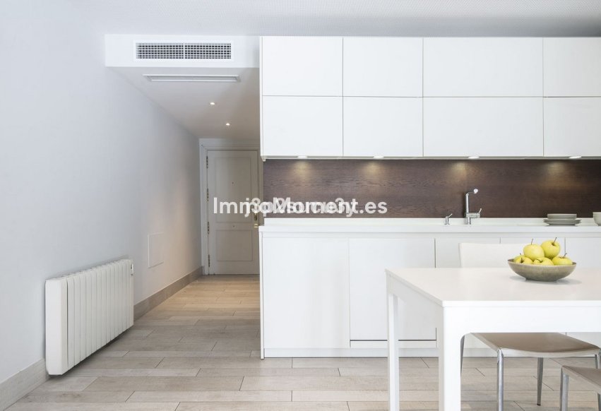 Wiederverkauf - Wohnung - Marbella - Guadalmina Baja