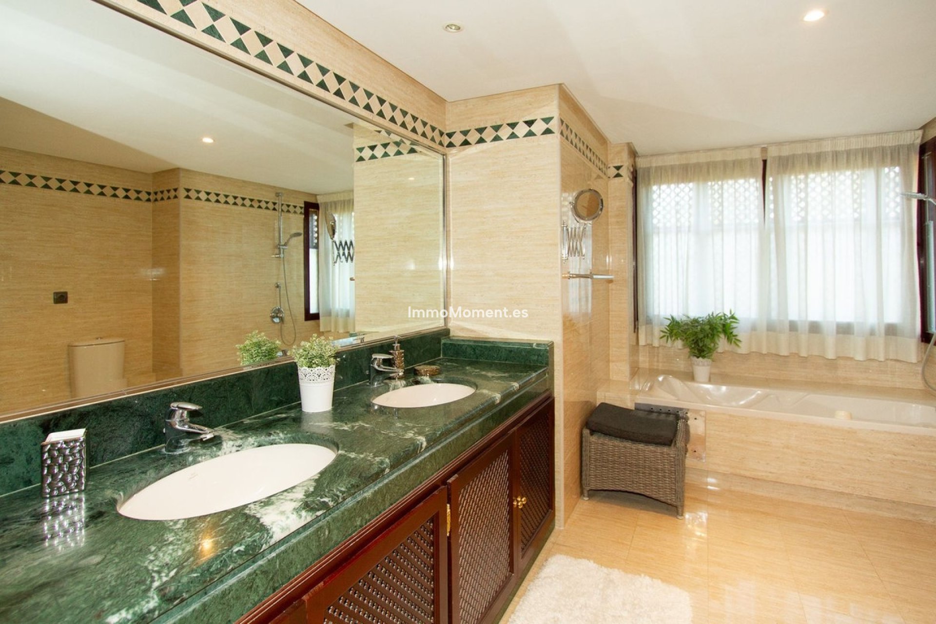 Wiederverkauf - Wohnung - Marbella - La Mairena