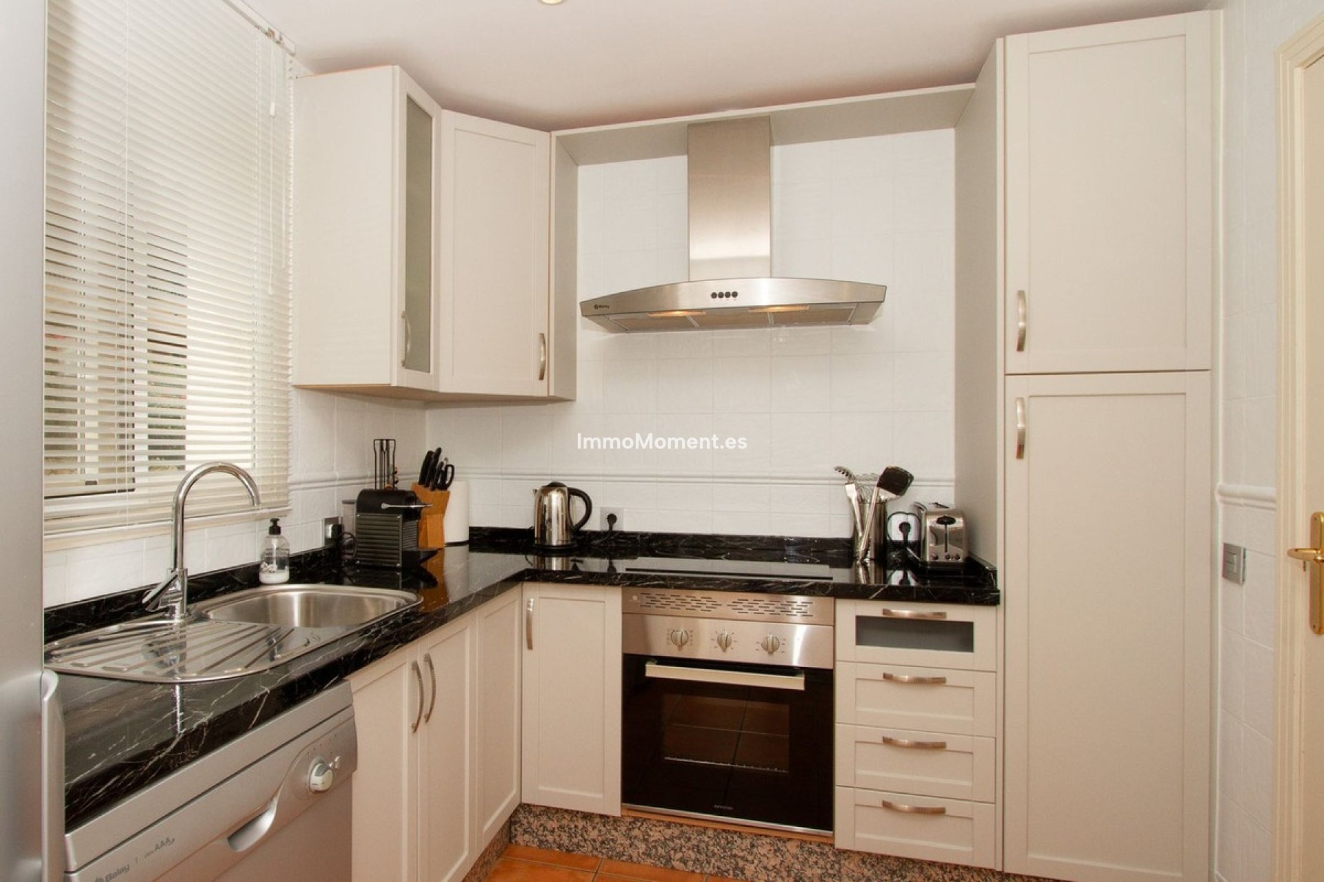 Wiederverkauf - Wohnung - Marbella - La Mairena