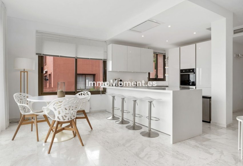 Wiederverkauf - Wohnung - Marbella - La Mairena