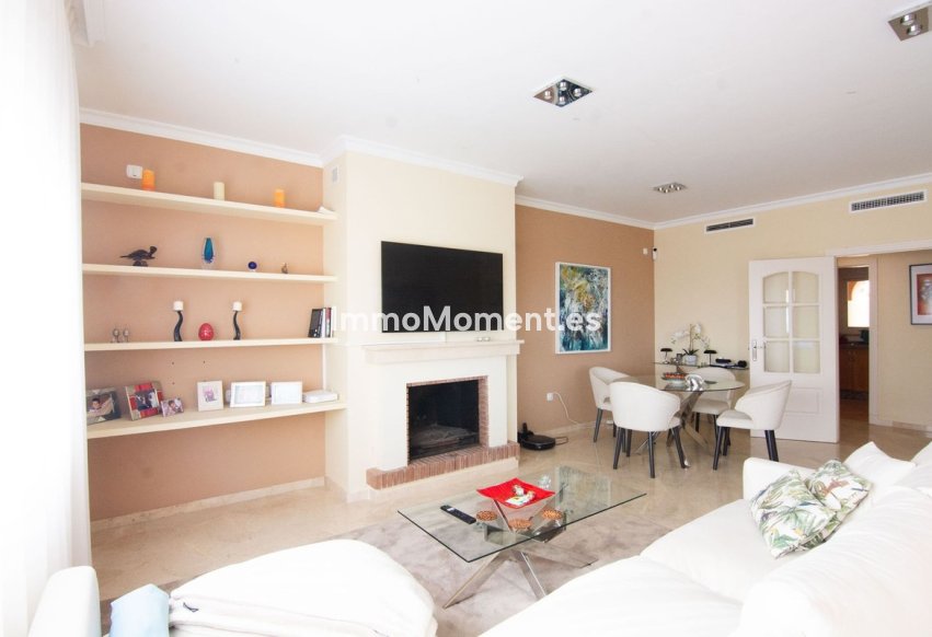 Wiederverkauf - Wohnung - Marbella - La Mairena